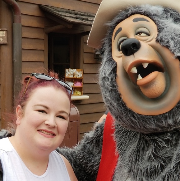 Meet your Posher, Samantha - Picture 2 of 2